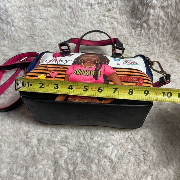 Nikky by Nicole Lee take me out small Satchel/Shoulder bag gold tone hardwares - Picture 11 of 15